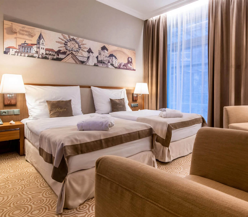 Hotel Elizabeth — gallery image 1